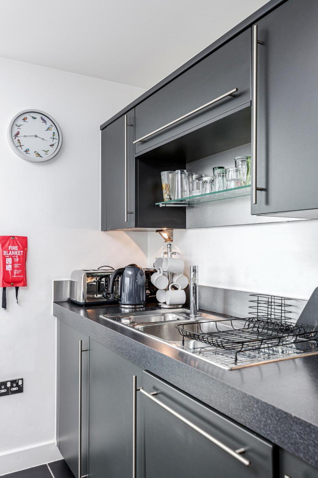 Premium Apartments By Excel Лондон Екстер'єр фото
