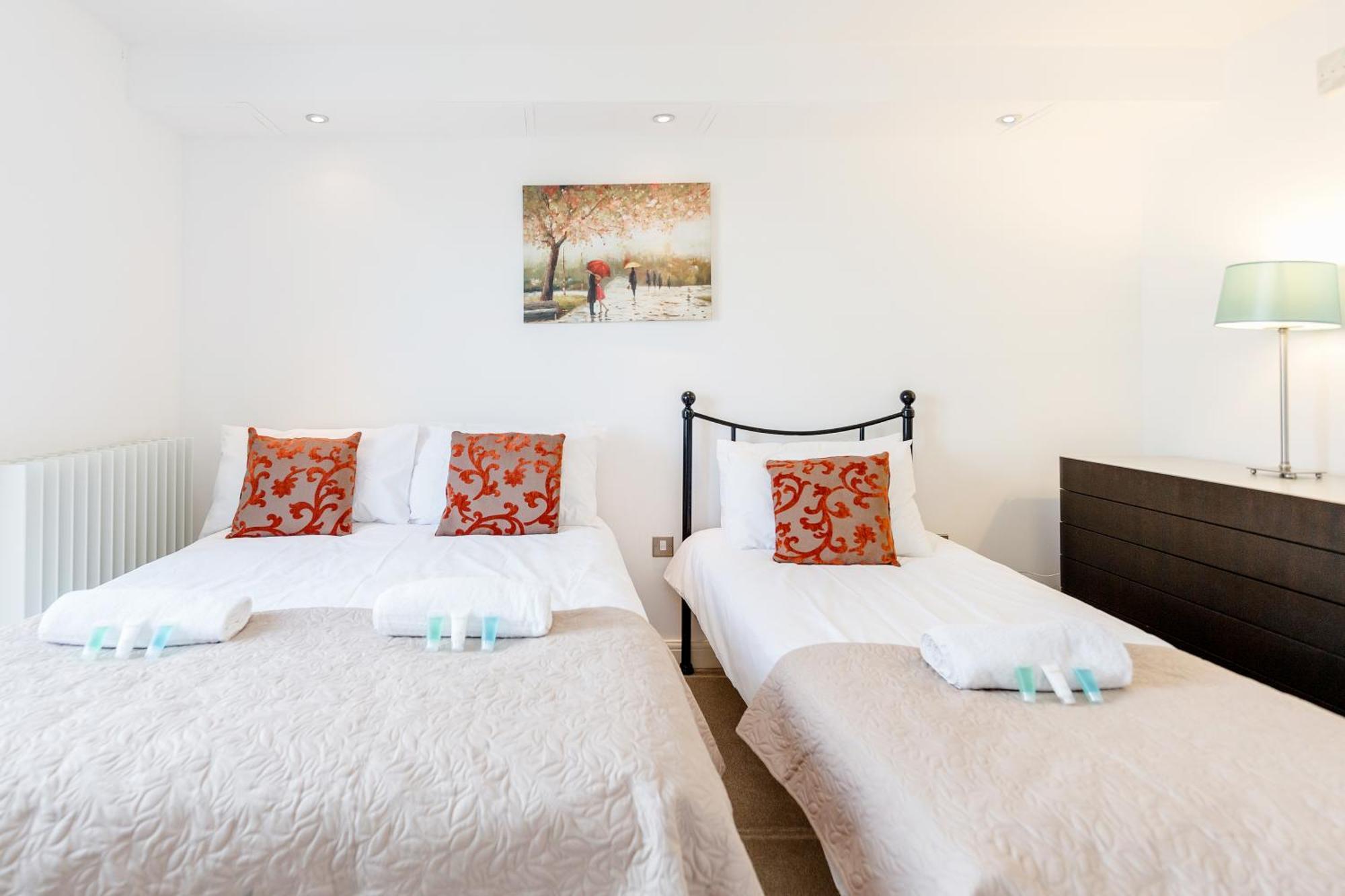 Premium Apartments By Excel Лондон Екстер'єр фото